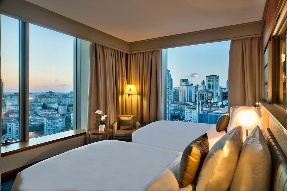 Renaissance Istanbul Polat Bosphorus Hotel 18/68