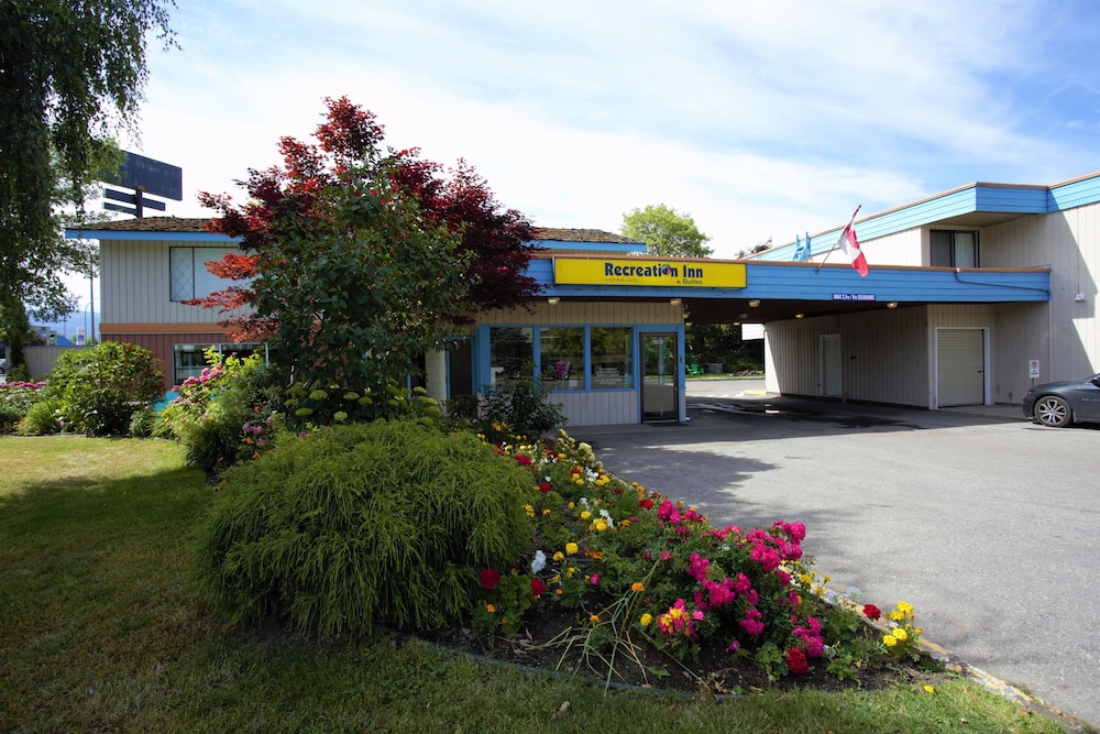 Recreation Inn & Suites 59/63