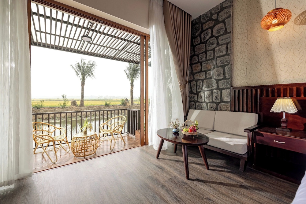 Athena Premier Resort Ninh Bình 30/50