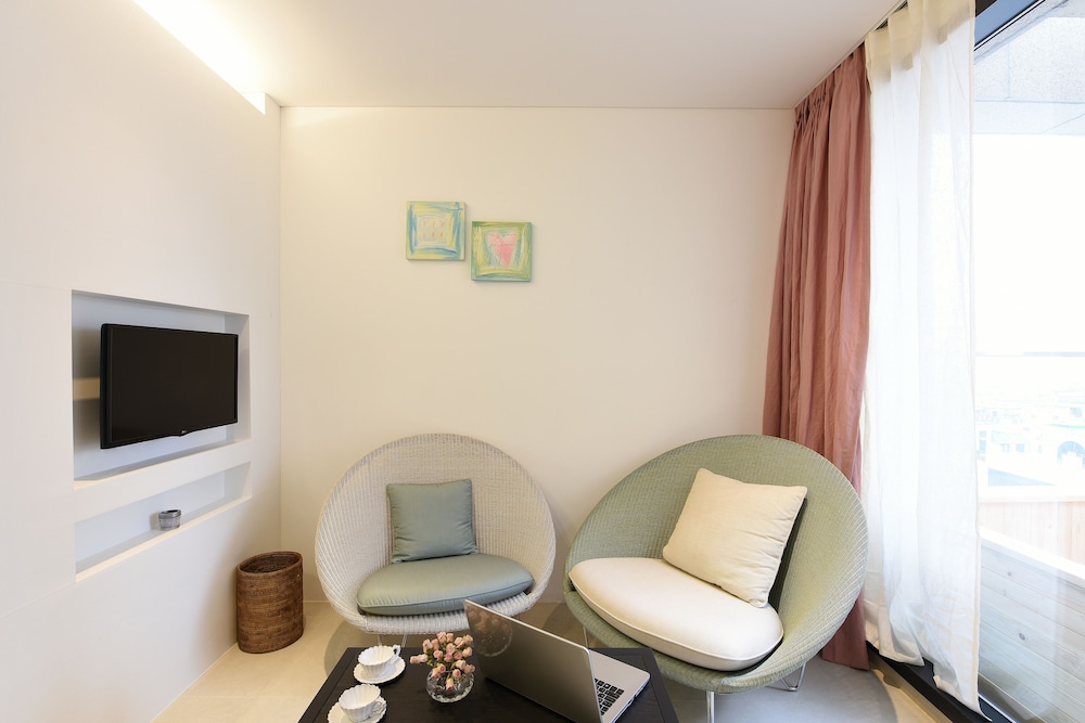 Hotel Infini 24/36