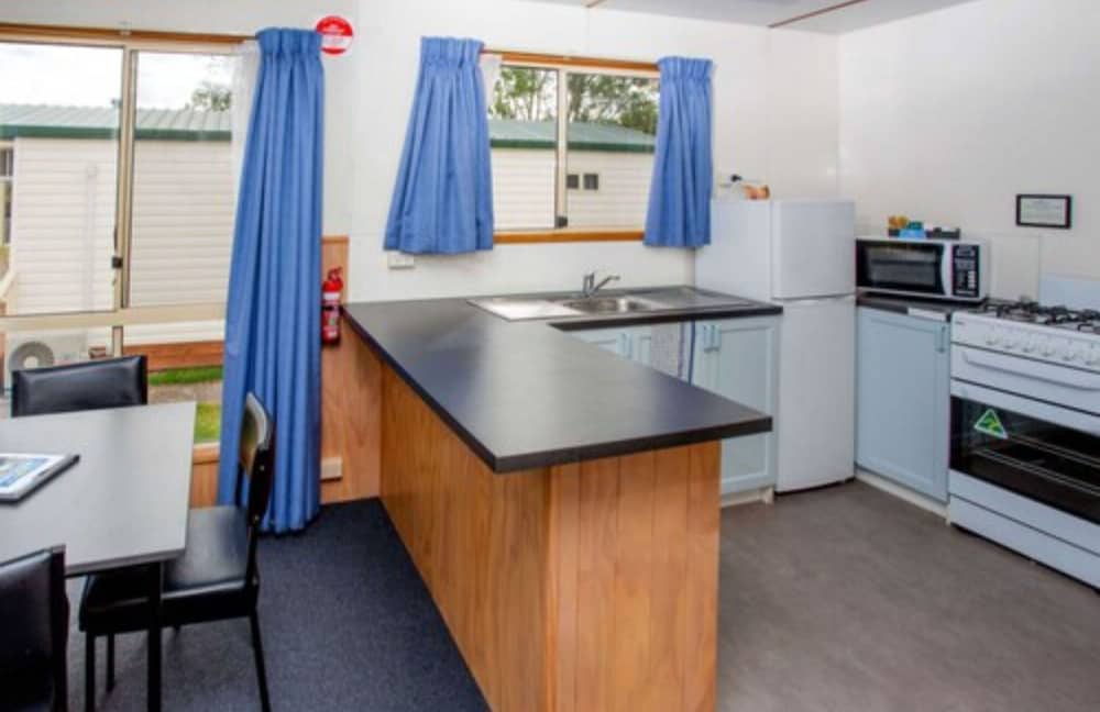 Discovery Parks - Hadspen 28/32