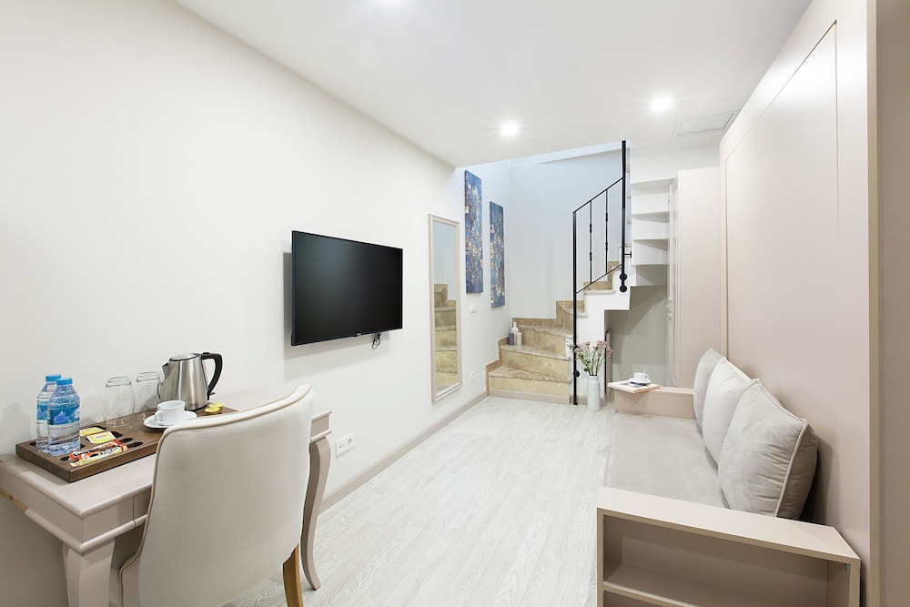 Galata Grace Hotel 34/56