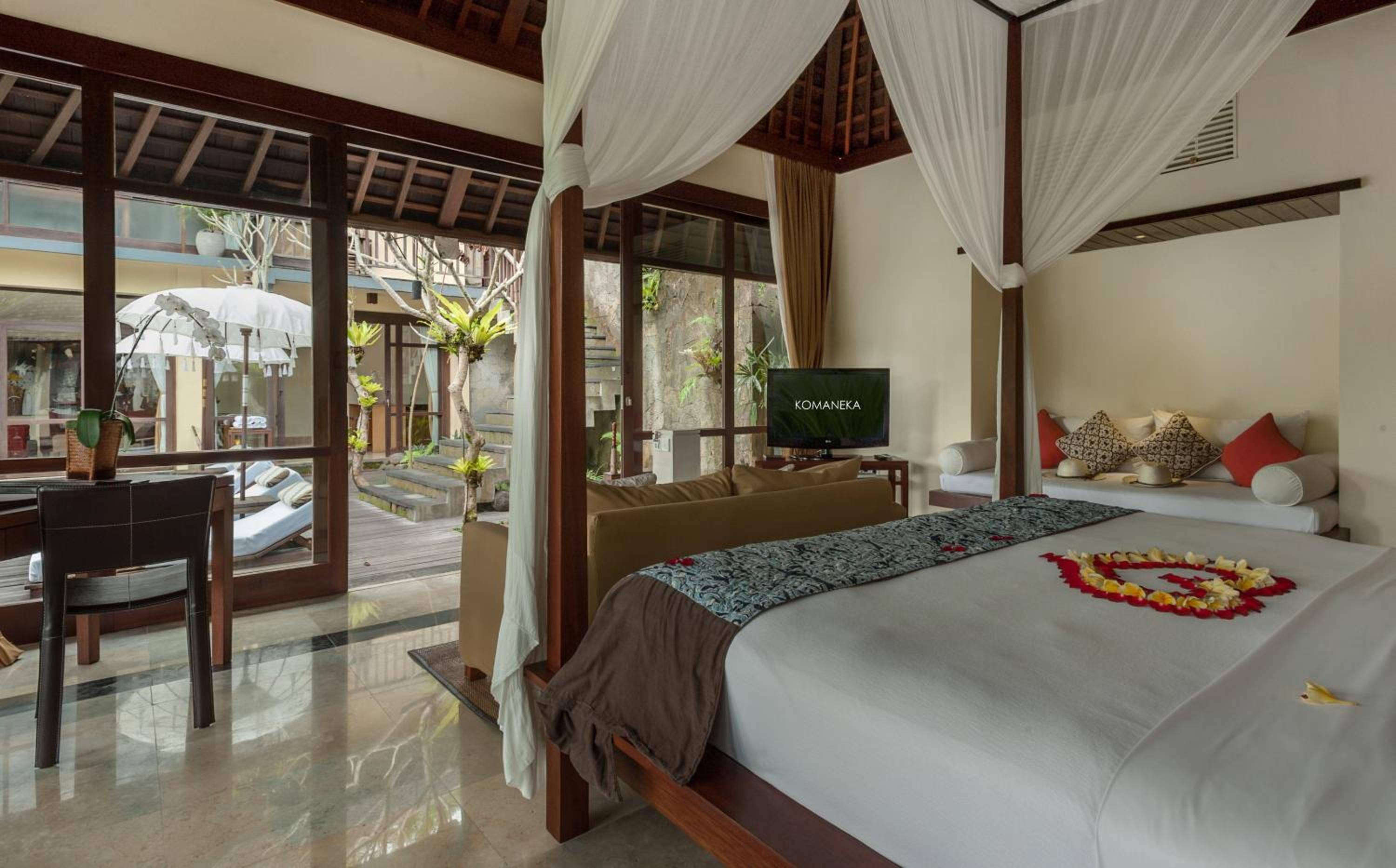 2 Bedrooms, Pool, Villa