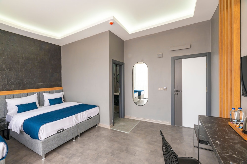 Melanj Airport Hotel 10/46
