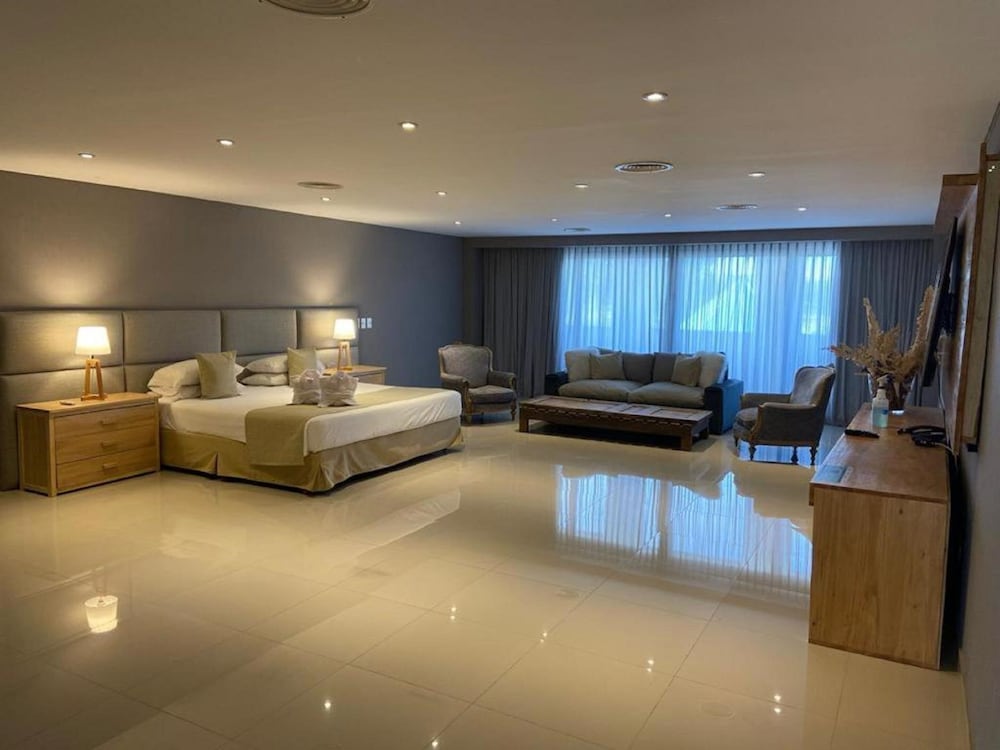 Howard Johnson by Wyndham Ezeiza Convention Center 5/32