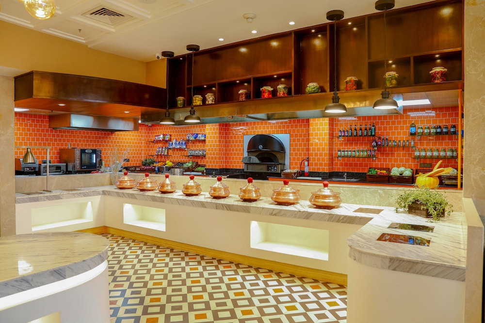 restaurant cafeteria