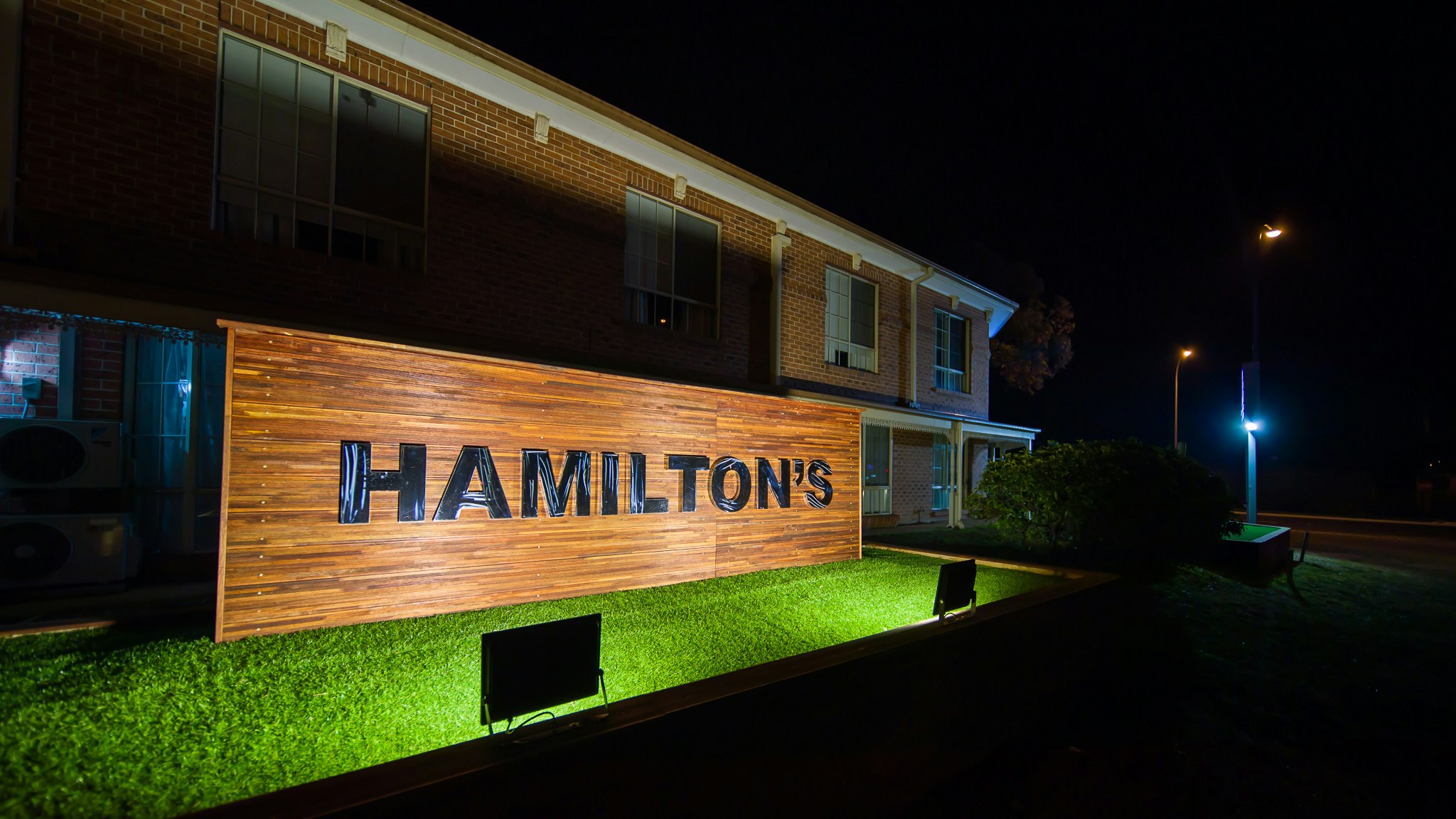 Hamiltons Townhouse Motel in CANBERRA
