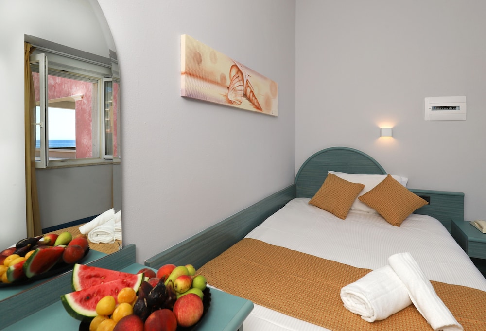 Riviera Castelsardo Hotel 12/60