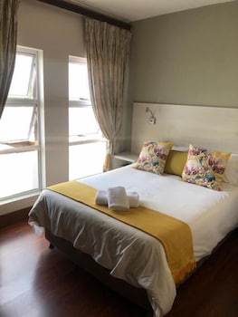 314 on Clark Guest House 13/76