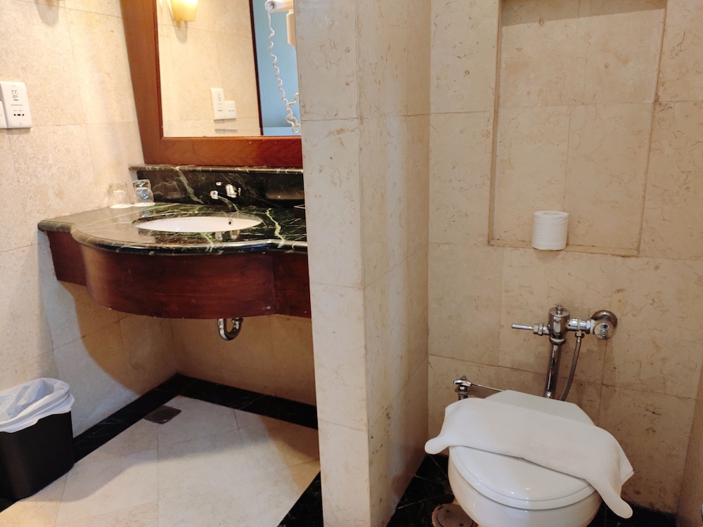 Swiss-Belhotel Tarakan 18/63