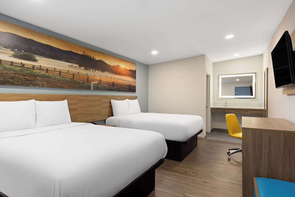 Days Inn By Wyndham Bakersfield Ca 20/55