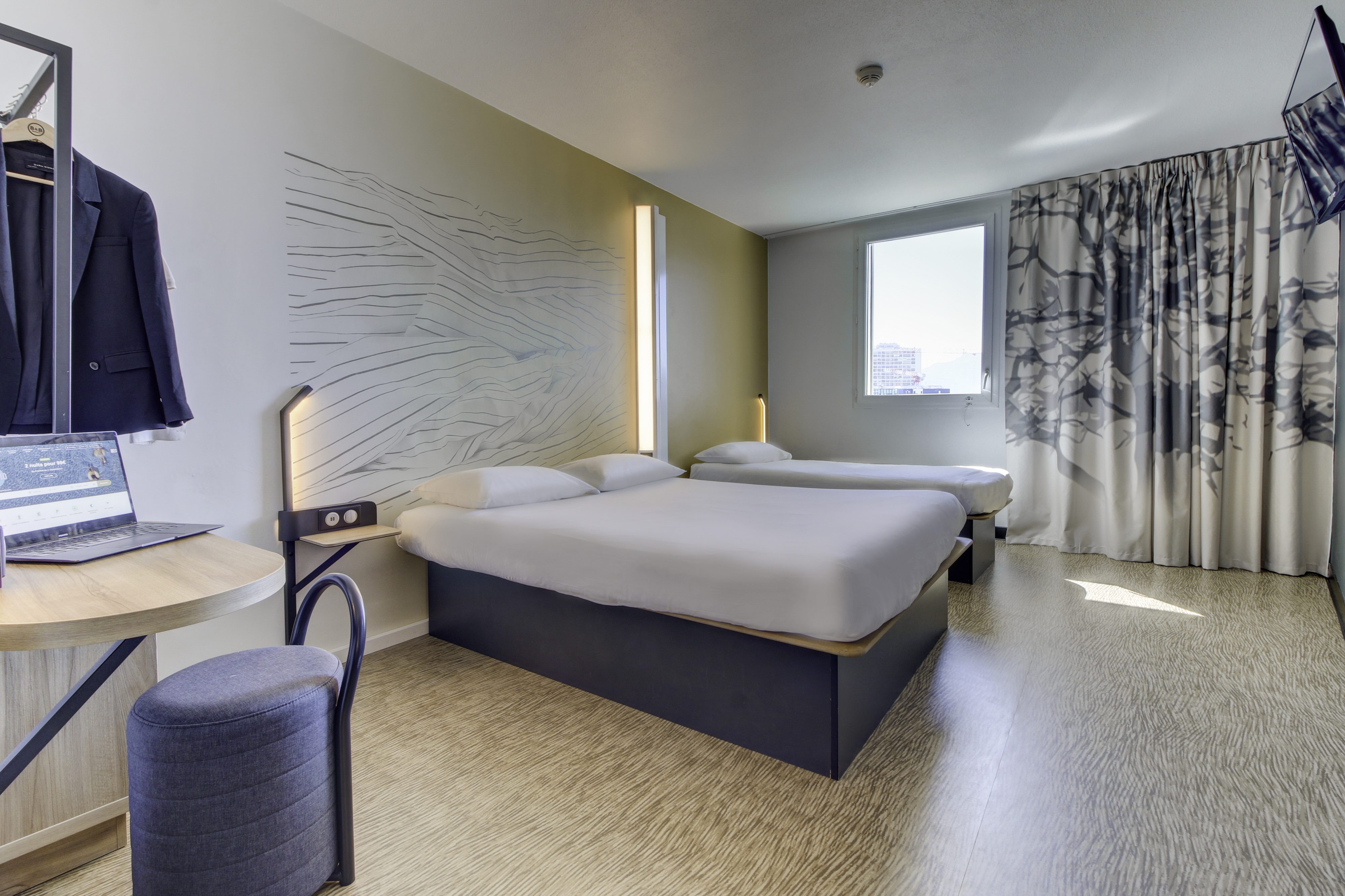 Standard, Twin Beds