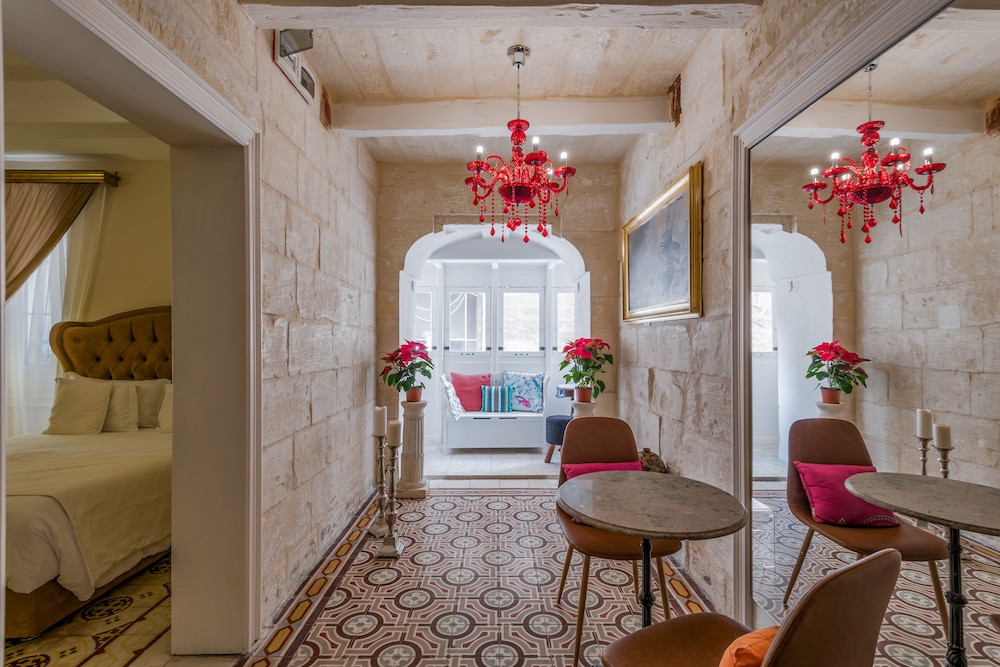 Valletta Lucente 34/53