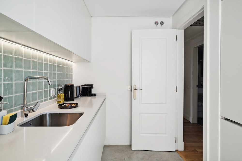 شقة بسرير كوين وسريرين فرديين بشرفة بـ3 غرف نوم مع أريكة، Limehome Madrid Calle de Nunez de Balboa 9/9
