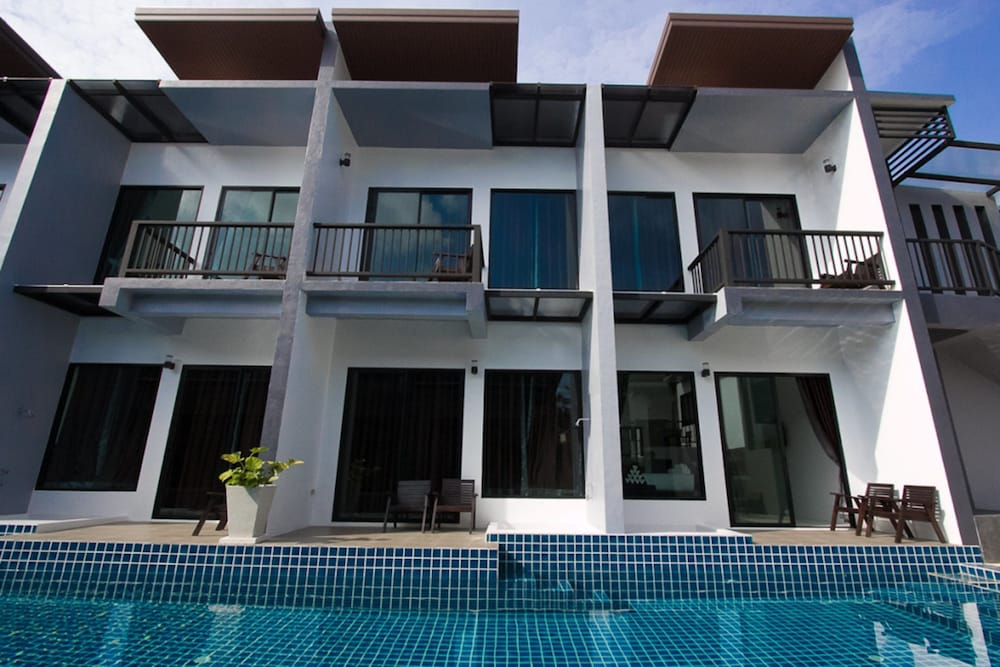 Alphabeto Resort 4/40
