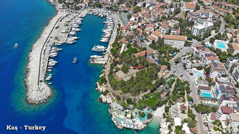 Kas Maki Hotel 44/50
