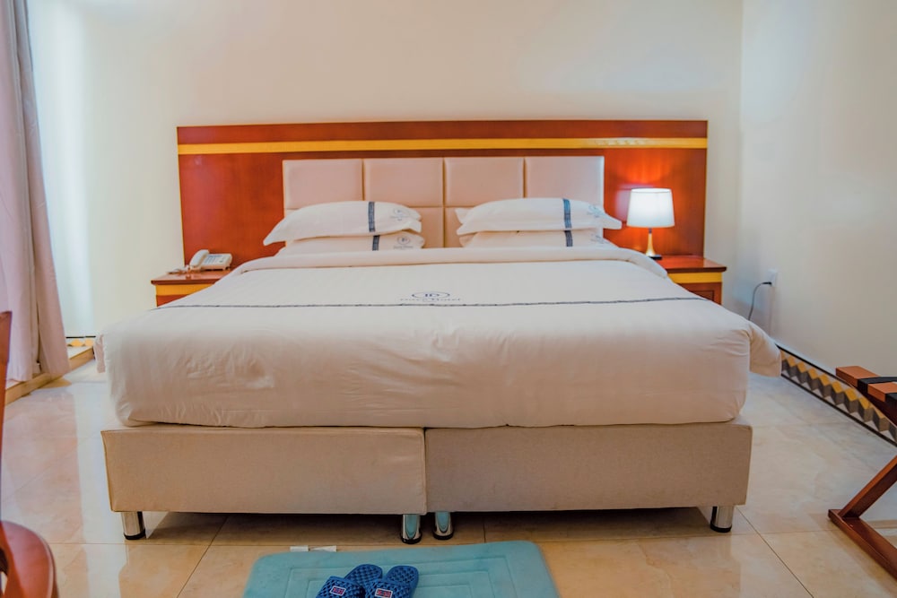 Dove Hotel 15/49