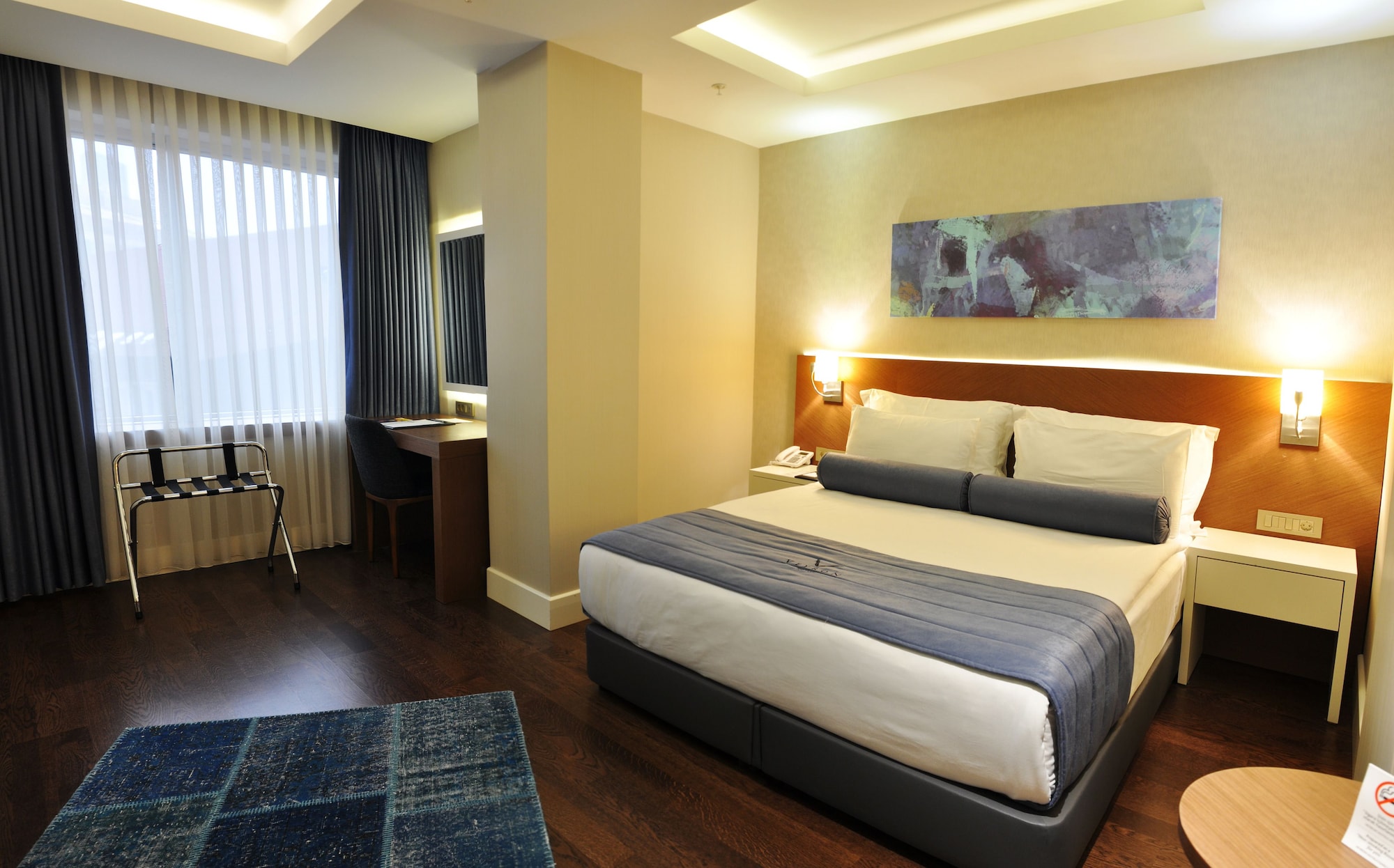 ROOM, TRIPLE