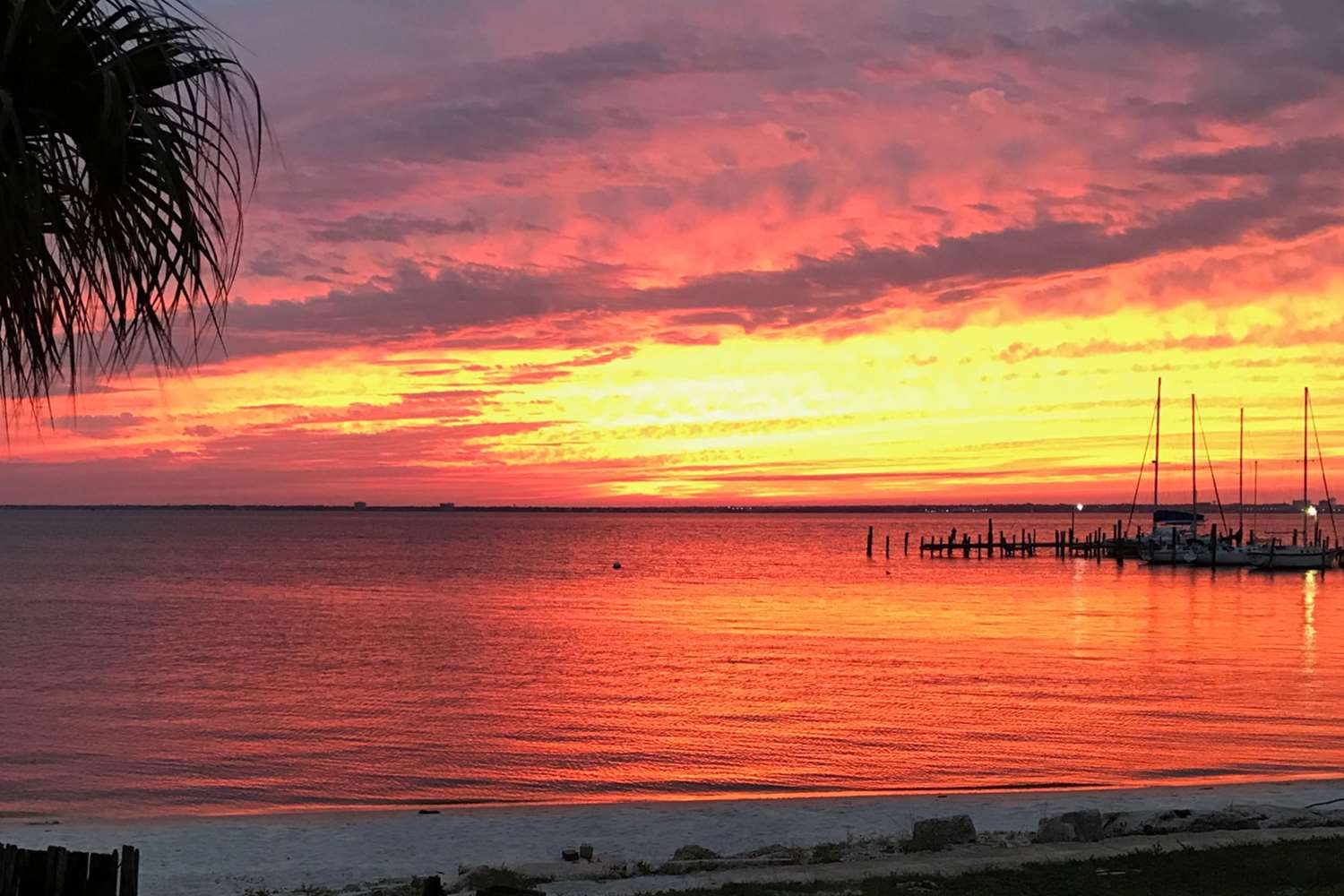 Quality Inn & Suites Gulf Breeze Bayside near Pensacola Beach 29/33