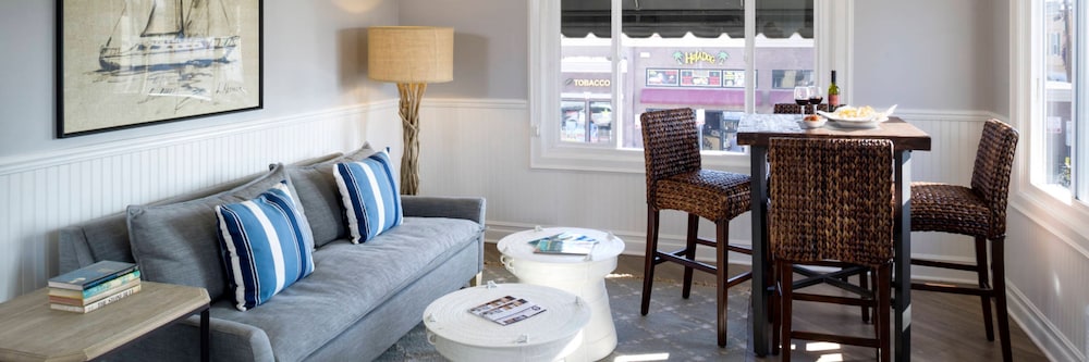 Newport Beach Hotel, A Four Sisters Inn 46/58