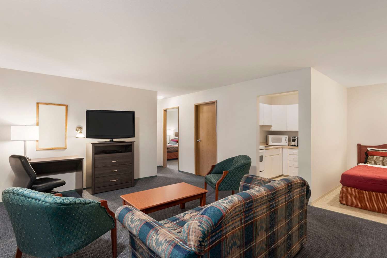 Travelodge By Wyndham Mcbride 30/45