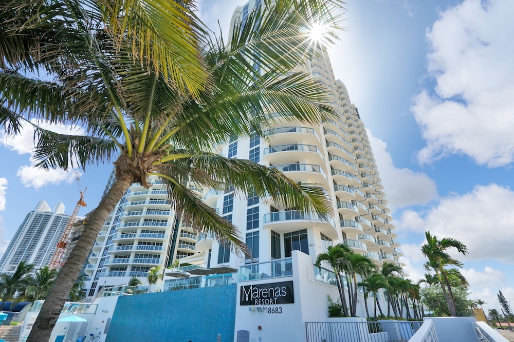 Marenas Beach Resort 11/71
