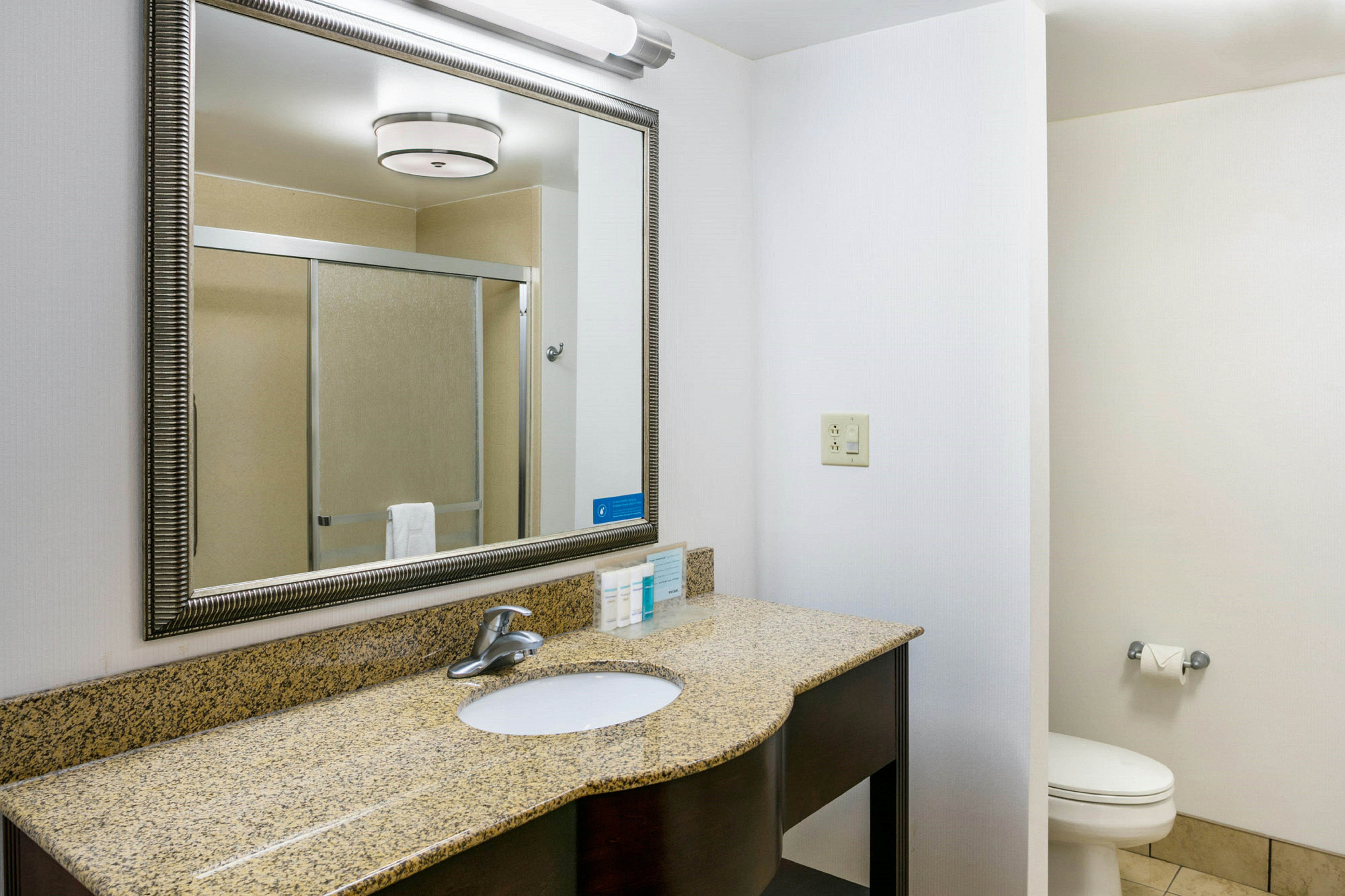 Hampton Inn & Suites Toledo-Perrysburg 47/50