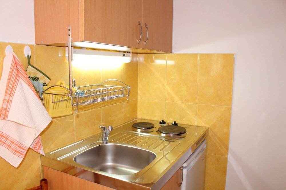 Guest House Tomanovic 38/43