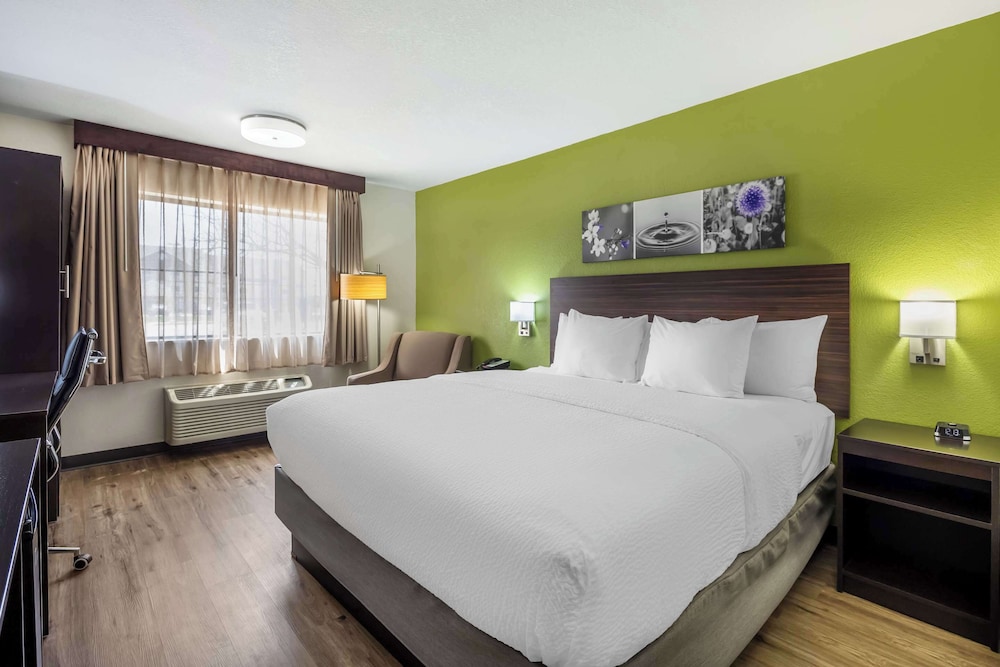 Standard, King Bed