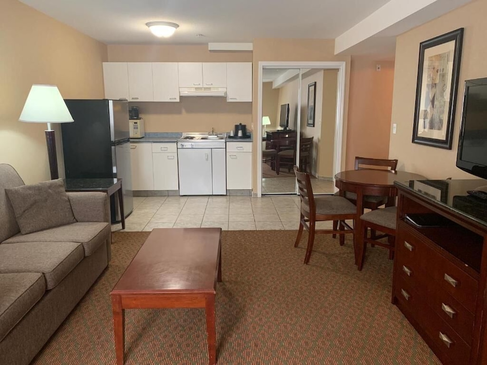 Prestige Aberdeen Lodge Kamloops 34/54