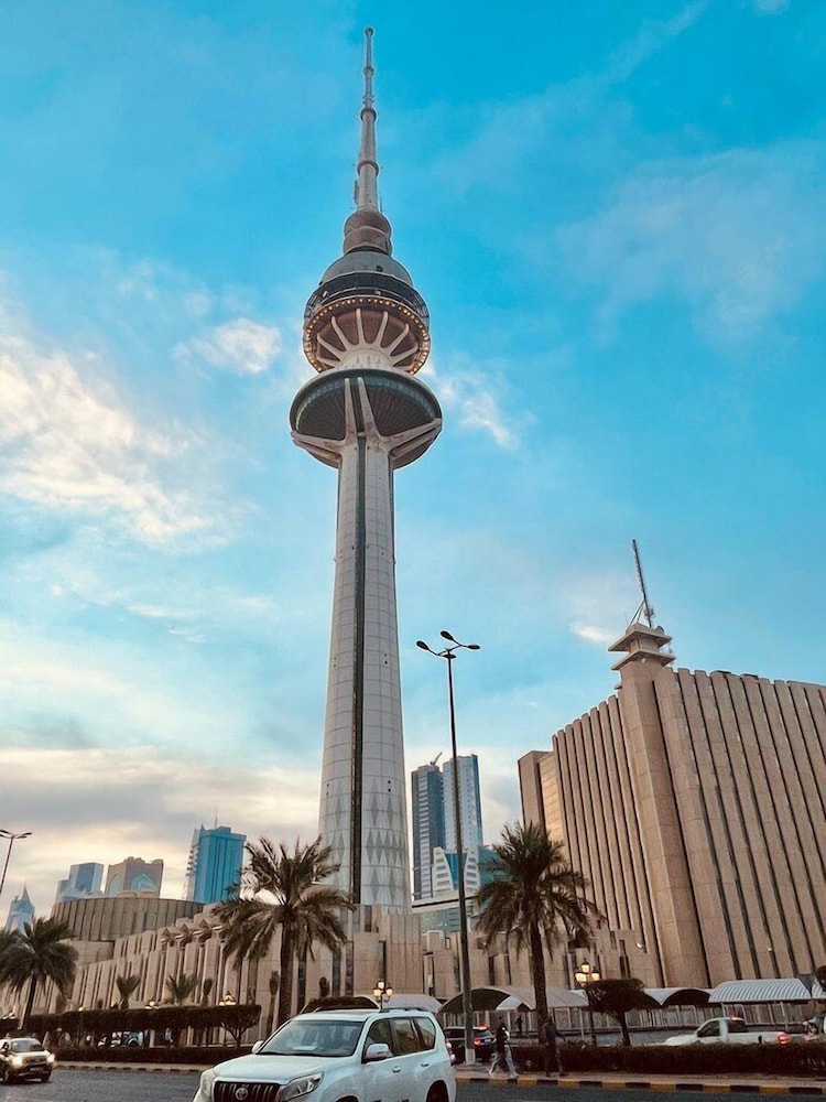 Kuwait Palace Hotel Apartment 61/66