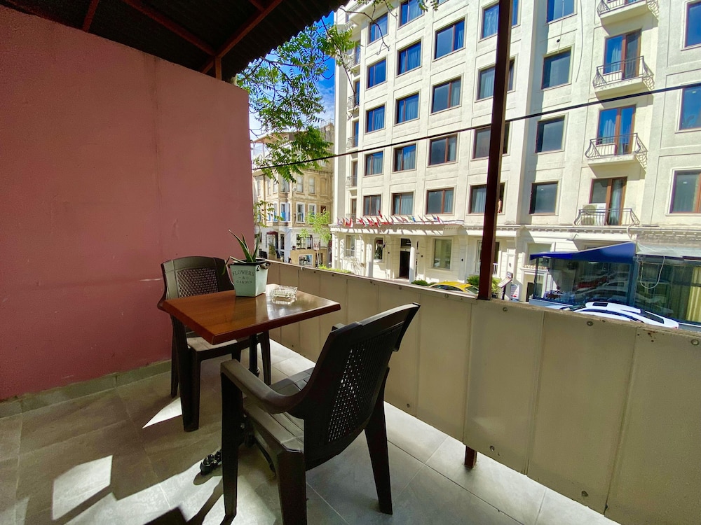 Windrose Hostel 34/47