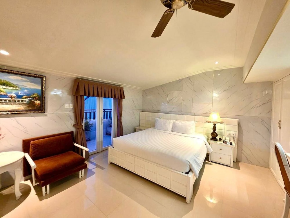 Tulip Hotel 3 49/81
