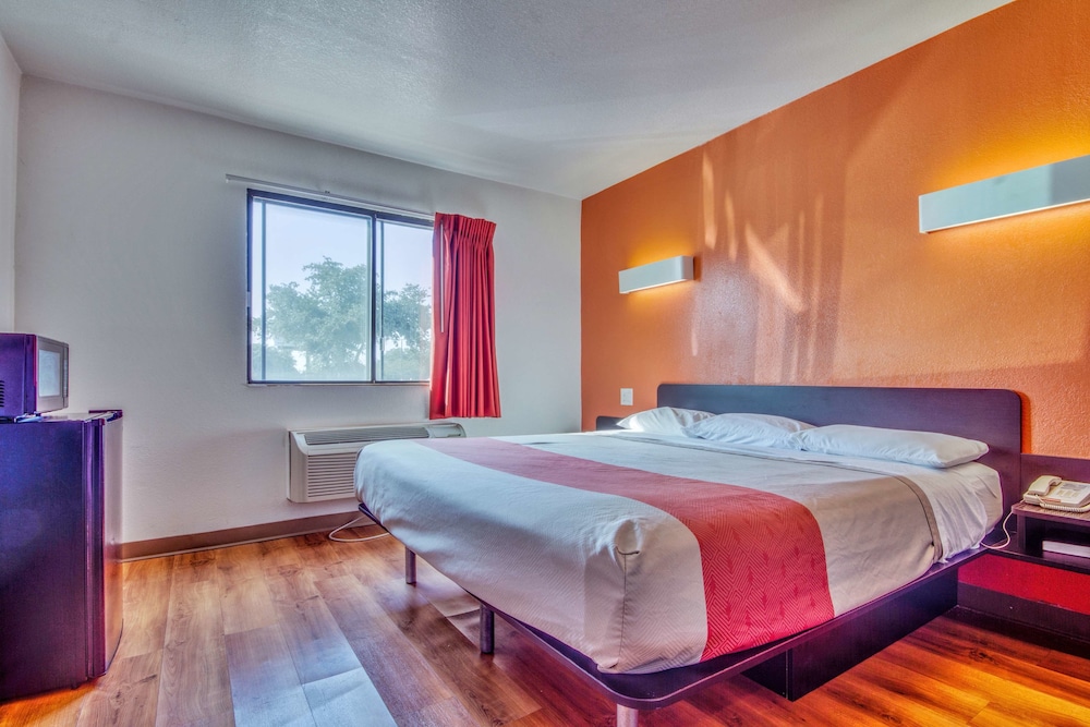 Motel6 Dallas, TX - Fair Park 31/54