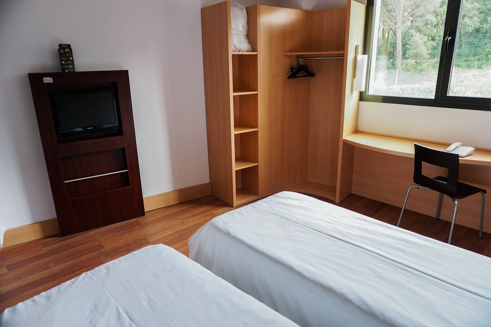 Ibis Girona Costa Brava 22/50
