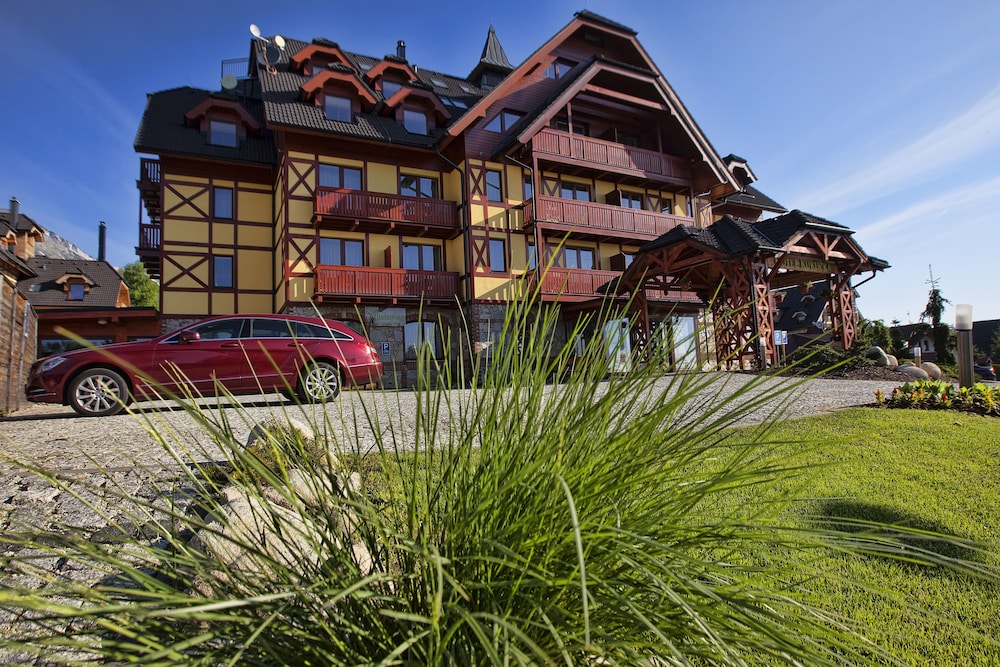 Kukucka Hotel 64/67
