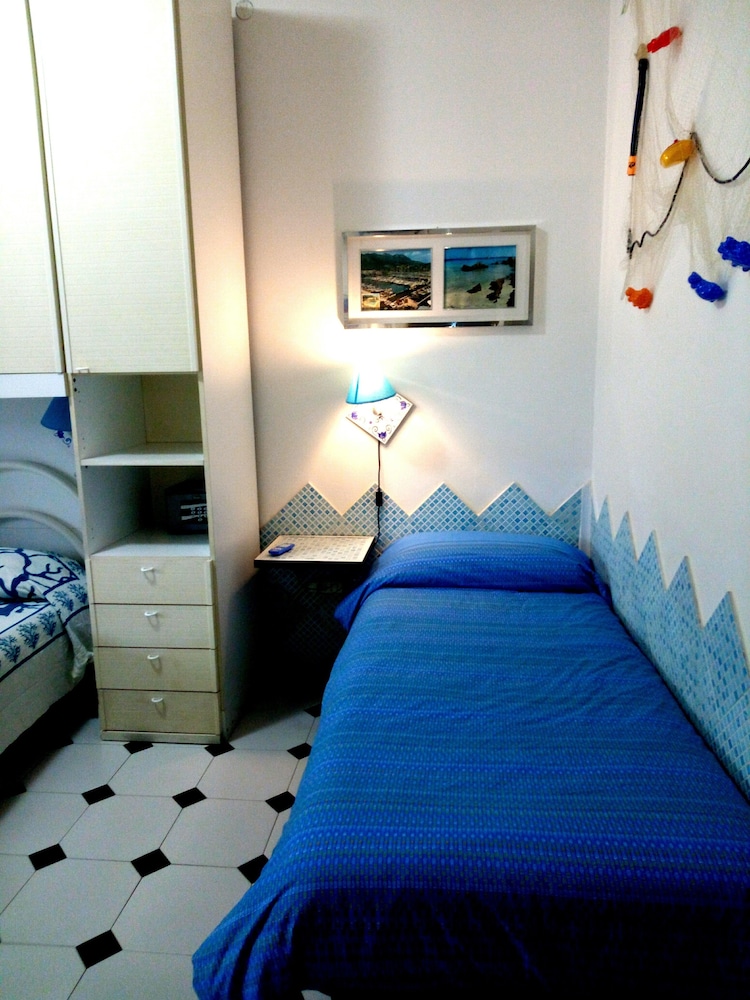 Affittacamere Villa Arazurrina 9/63