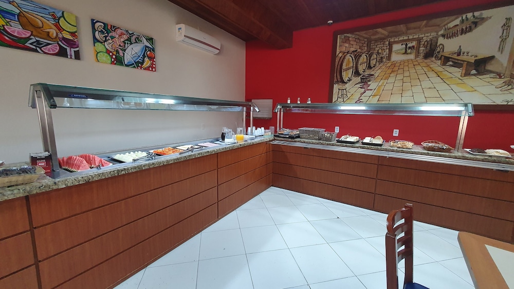Tropicanas Apart Hotel 11/58