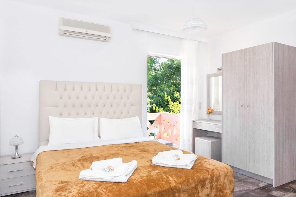 Labyrinth Hotel 29/50