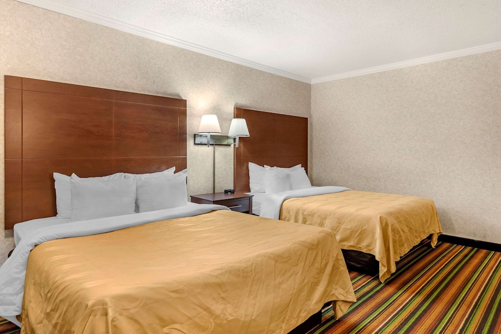 Quality Inn Marietta near Dobbins ARB 14/37