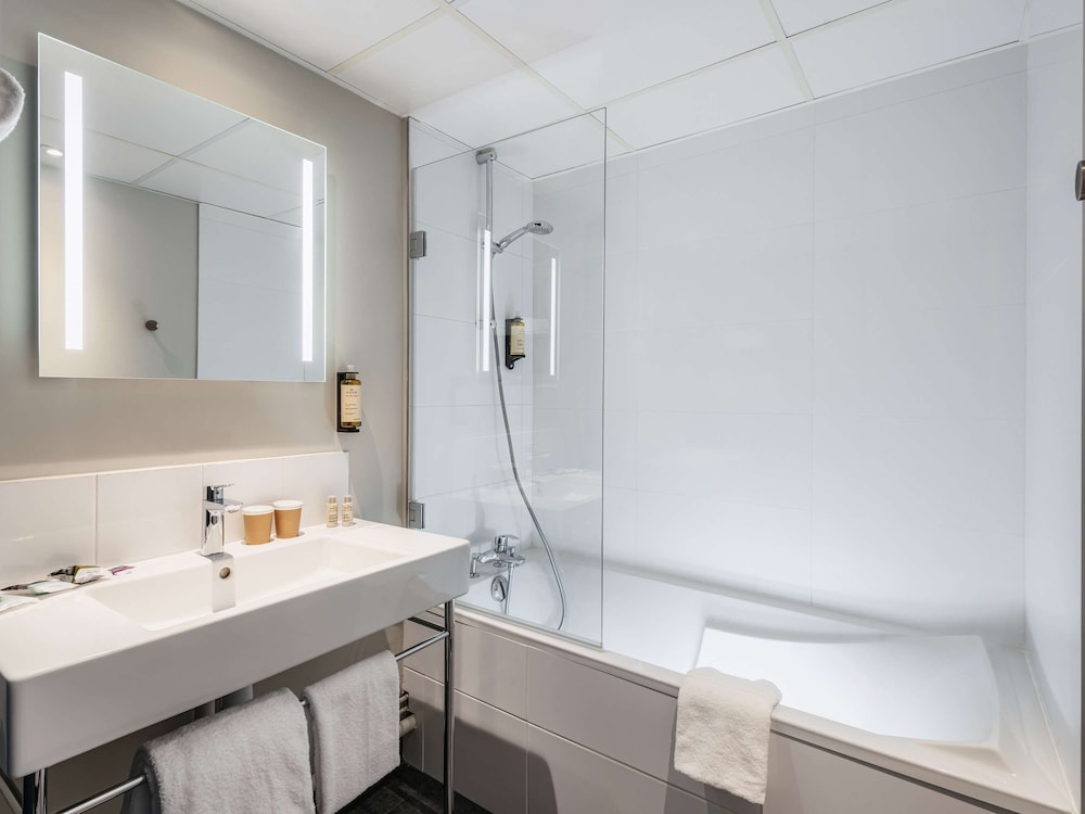 Mercure Paris Montparnasse Pasteur 70/73