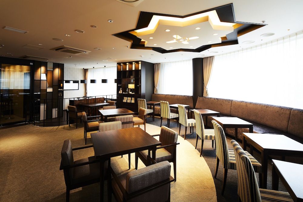 Ginza Grand Hotel 58/67