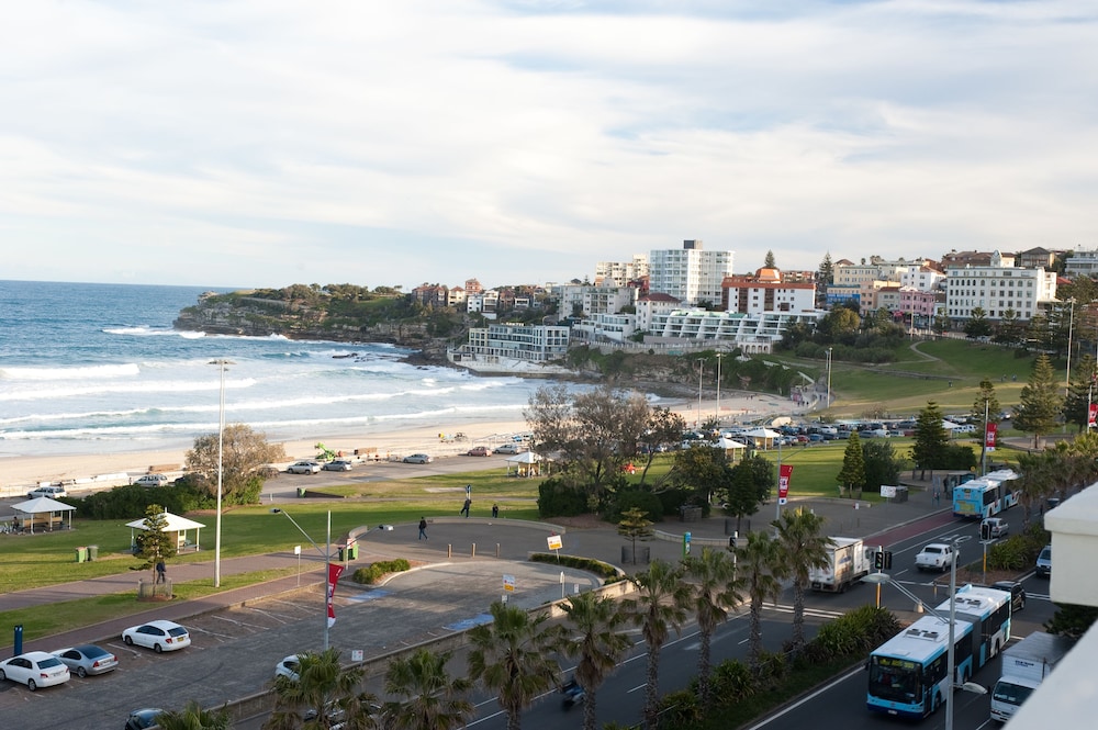 HOTEL BONDI 58/67