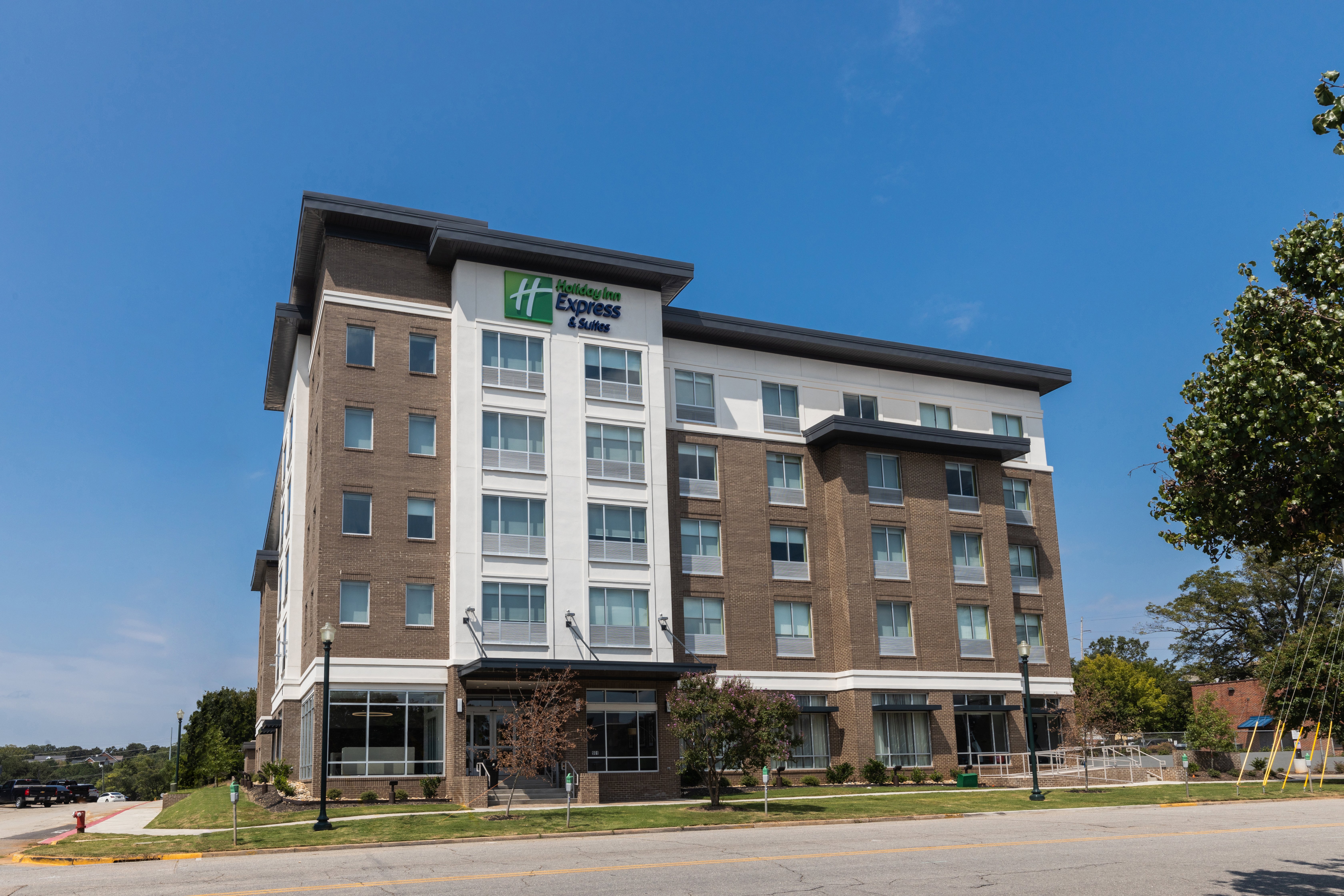 Holiday Inn Express & Suites Columbia Downtown – The Vista 9/60