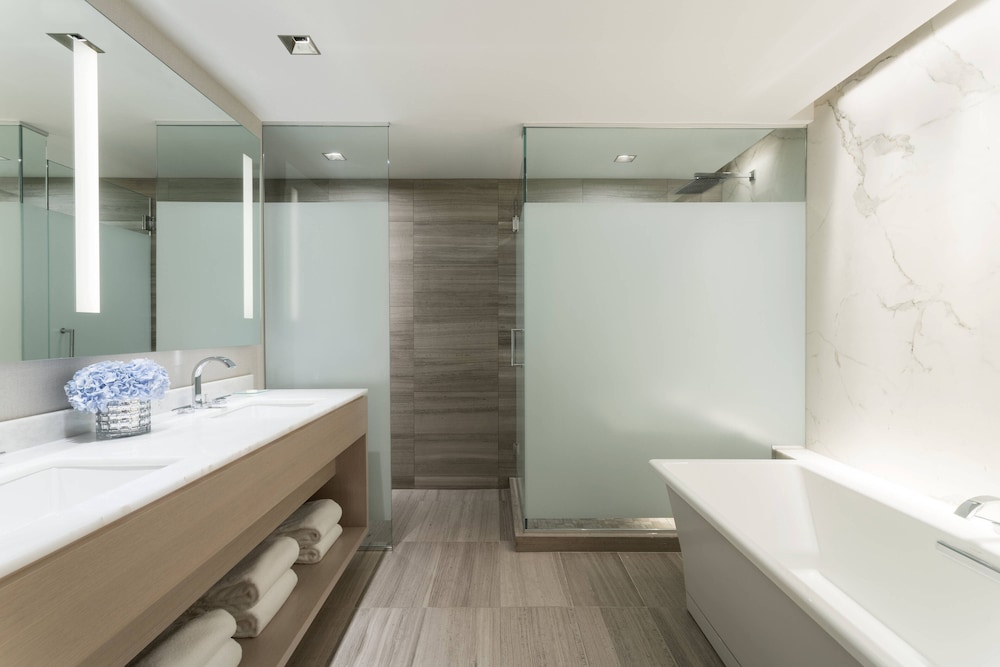 THE RITZ-CARLTON CHICAGO 5/42