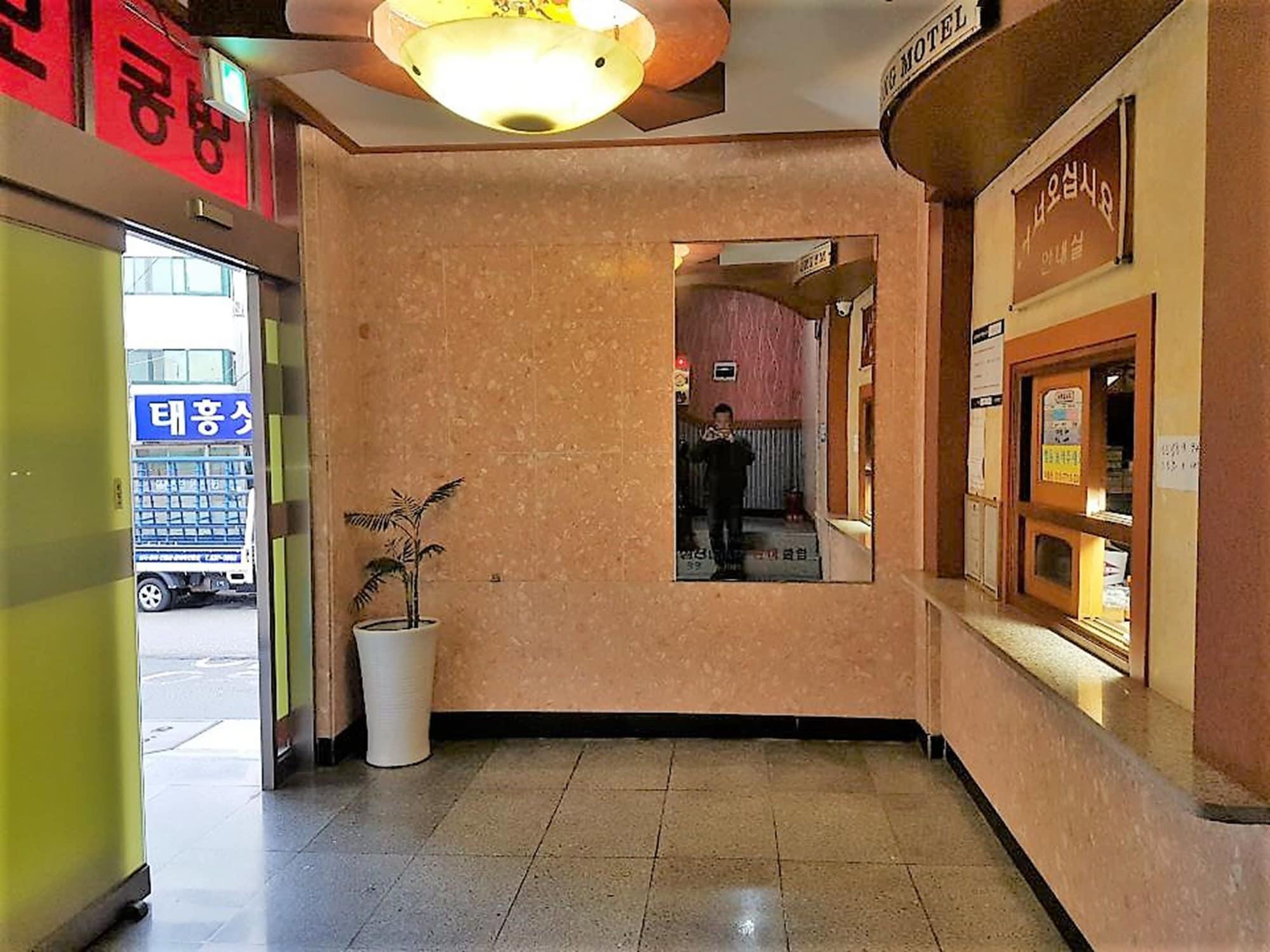 Myeongdong Motel 3/34