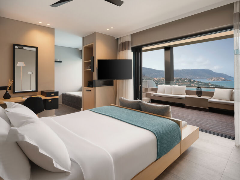 SAPPHIRE, ZEN, SUITE, PRIVATE POOL