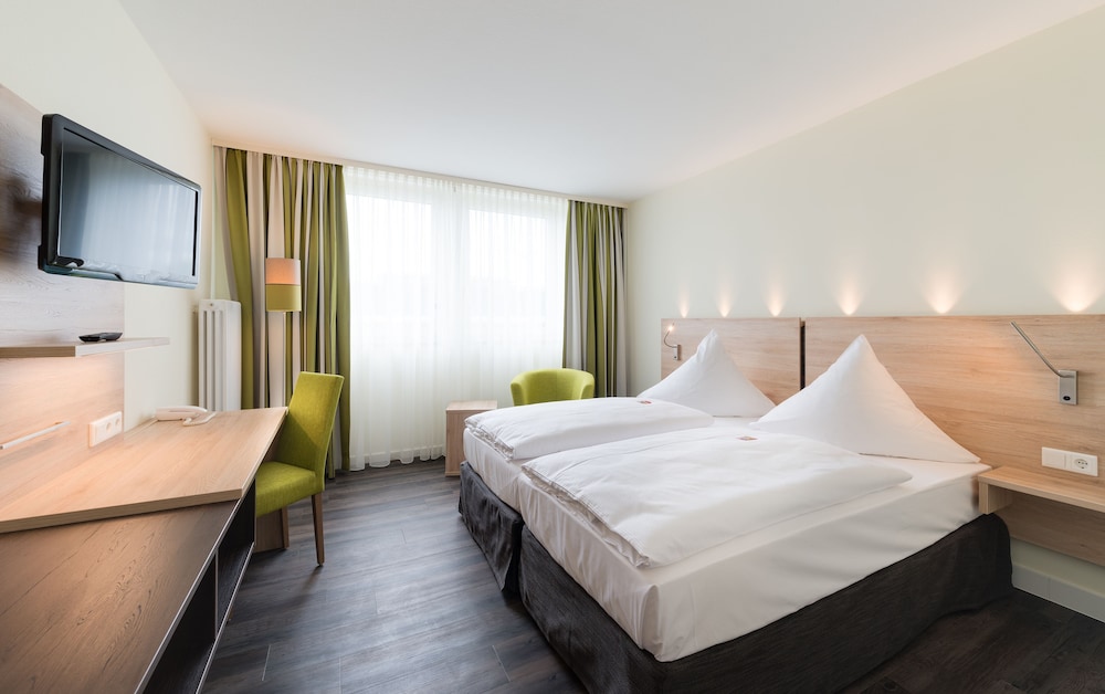 COMFORT, TWIN BEDS