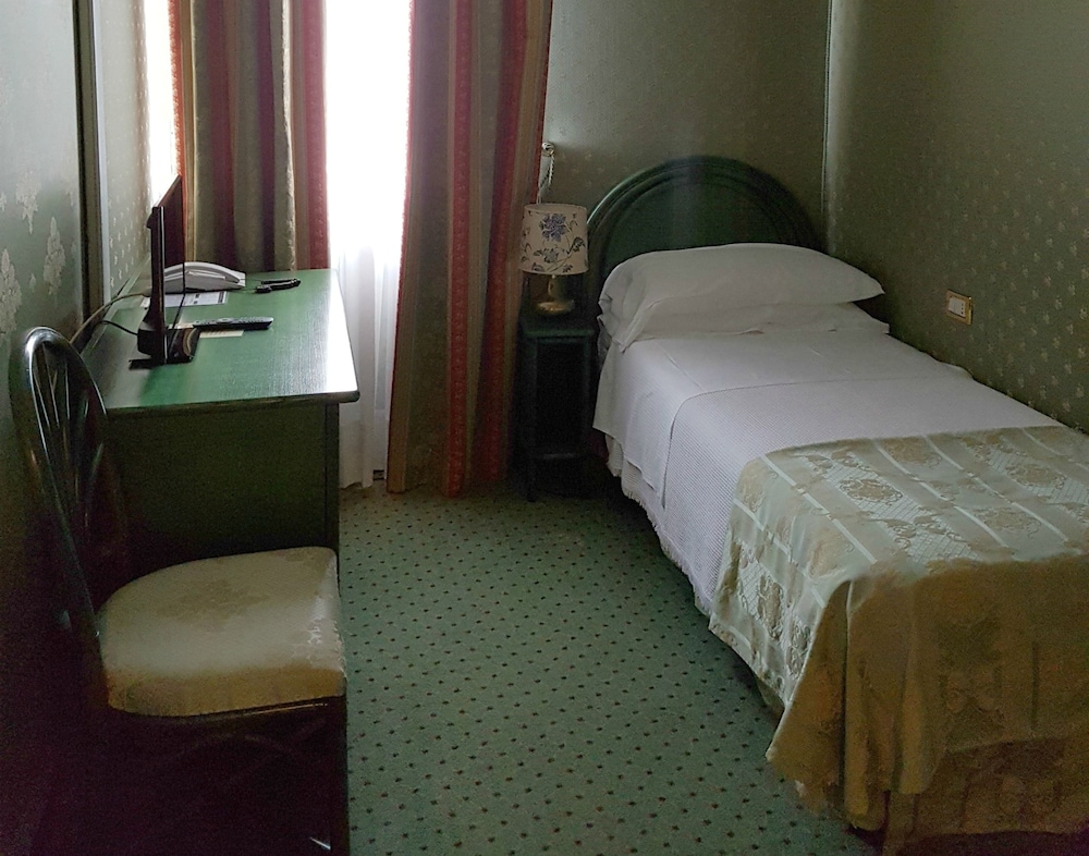 Villa Ada 12/67