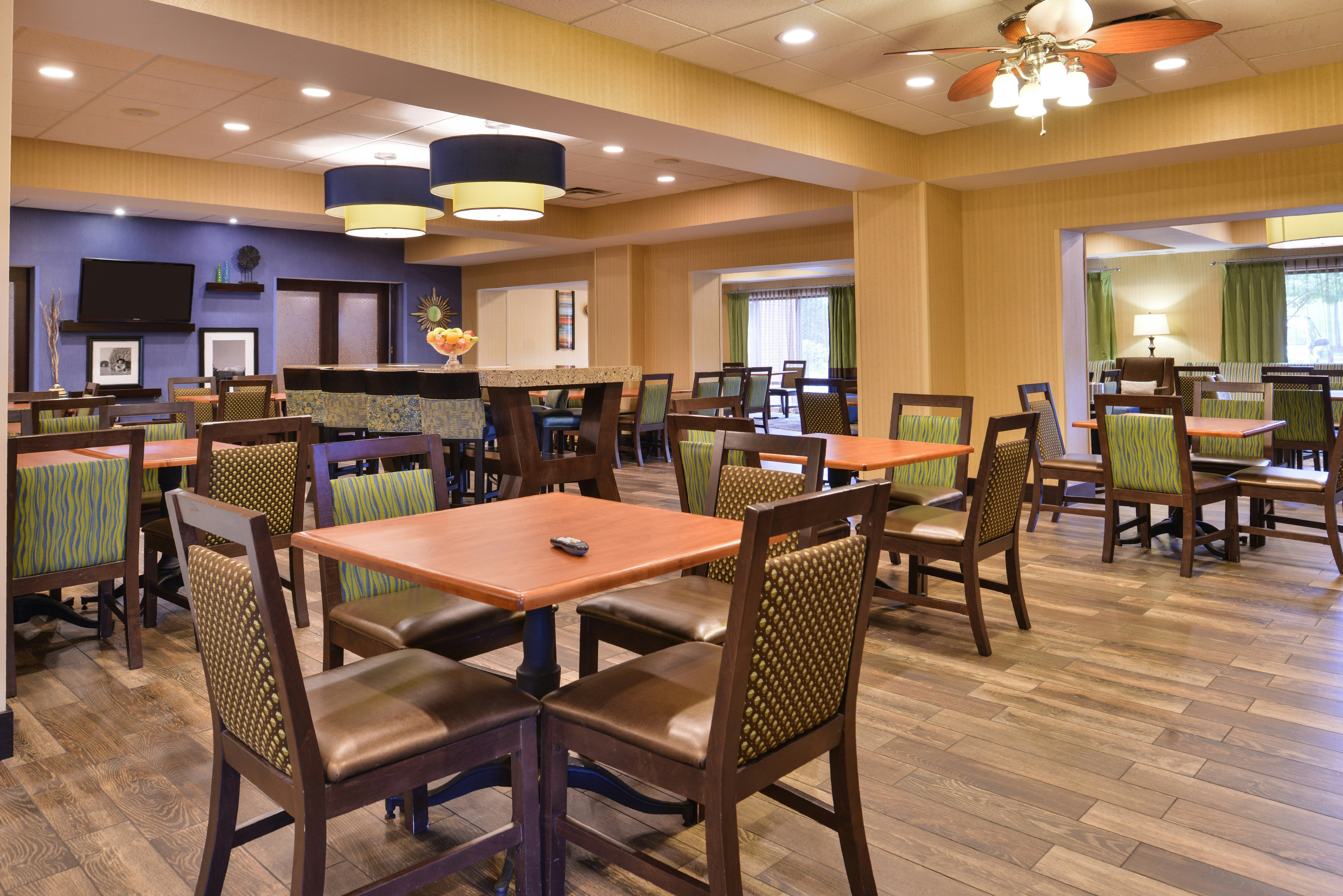 Hampton Inn Harrisonburg South 38/53